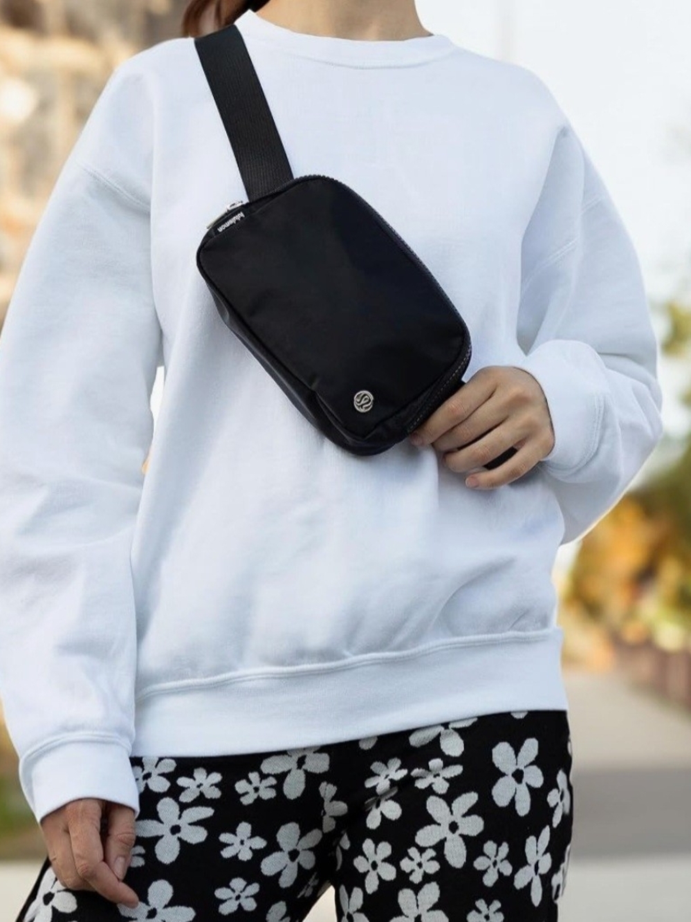 Lululemon Athletica Everywhere Belt Bag, Black, 7.5 x 5 x 2 inches